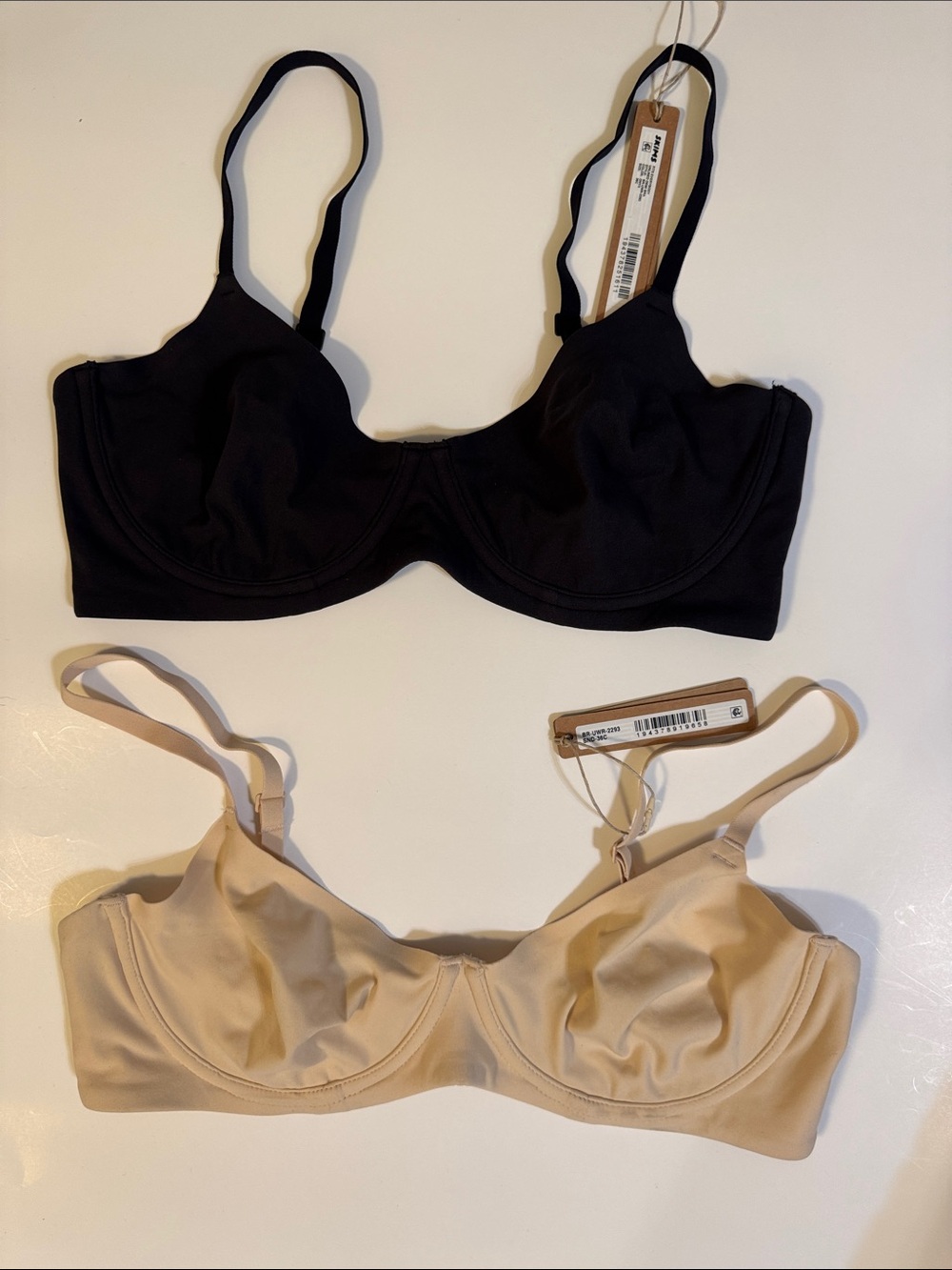 Skims  Everyday Underwire Bra - Black and Nude